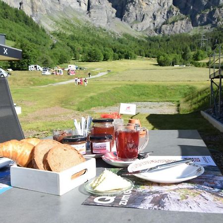 Campingplatz Mit Restaurant & Sportarena 로이커바드 외부 사진